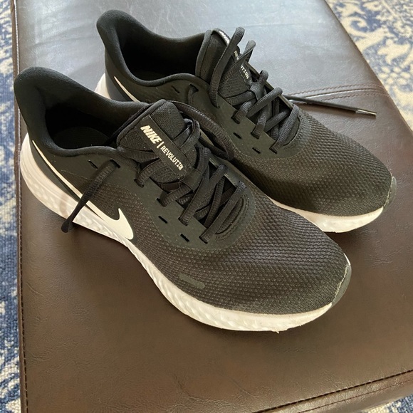 Nike Revolution Sneakers - Picture 6 of 7